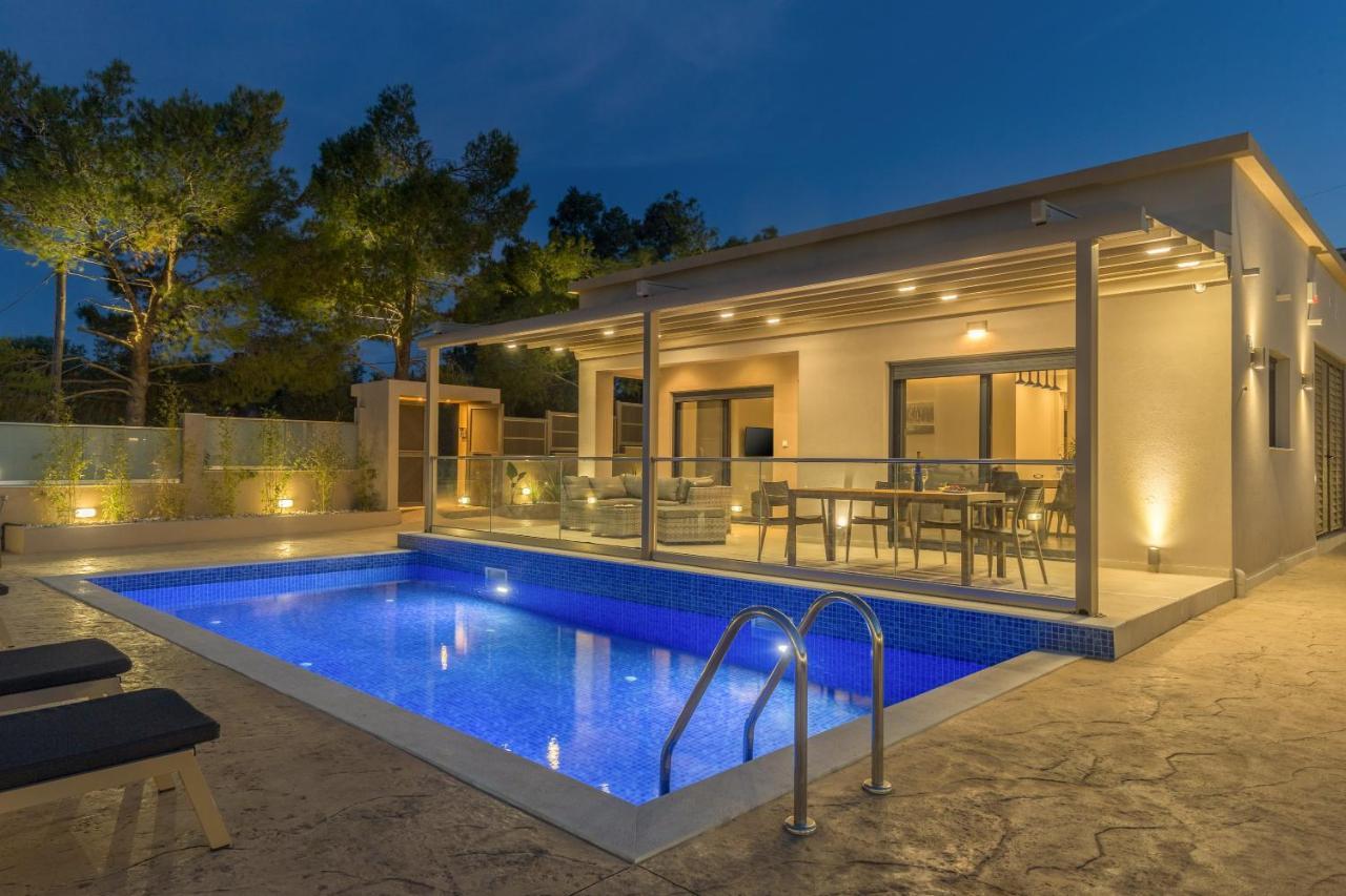 Amelia Residence Tragaki Exterior photo